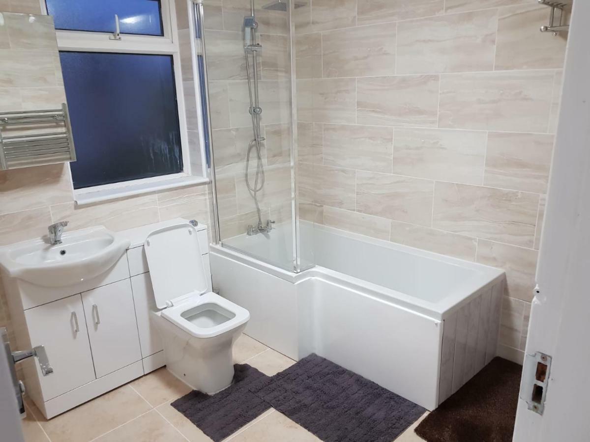 Knutsford House Holidays Манчестър Екстериор снимка